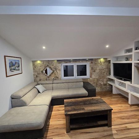 Comfortable Apartment Near Pula Marčana Eksteriør billede