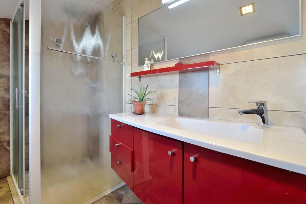 Comfortable Apartment Near Pula Marčana Eksteriør billede