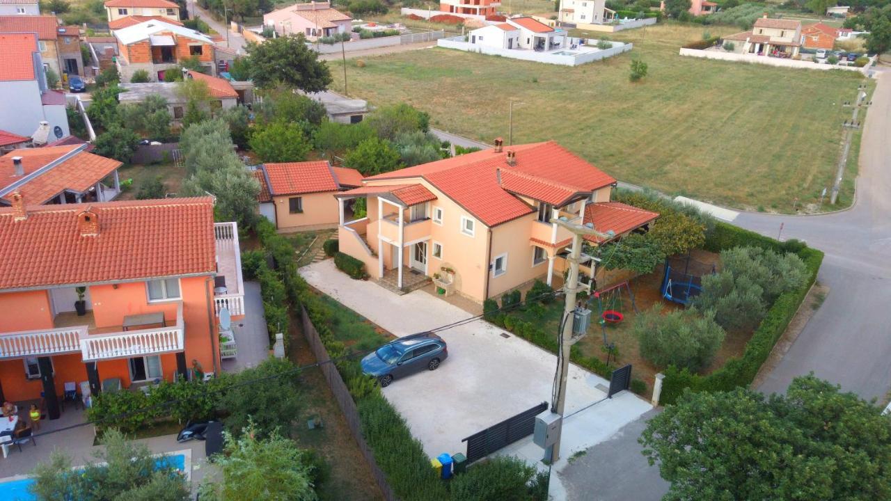 Comfortable Apartment Near Pula Marčana Eksteriør billede