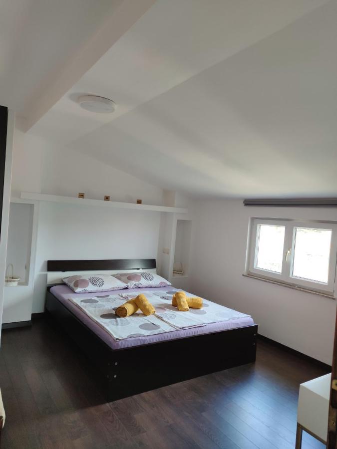 Comfortable Apartment Near Pula Marčana Værelse billede